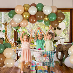 BAUANOOOY sand white balloons create soft, airy garland accents
