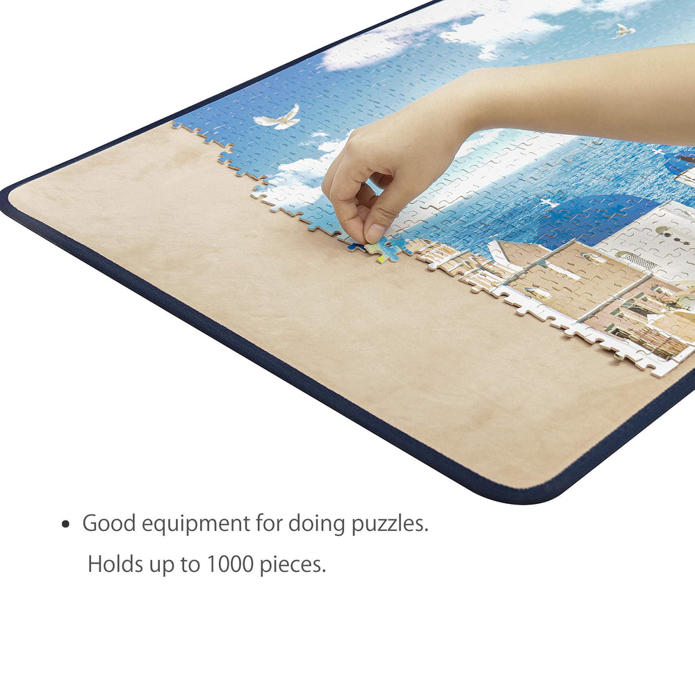 Becko US puzzle board compact size ideal for storage and travel.