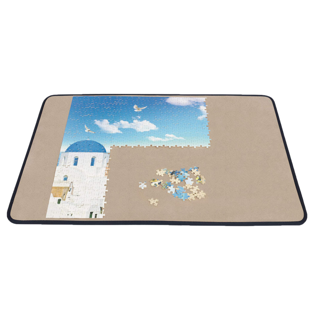 Becko US puzzle board khaki surface keeps pieces in place during play.