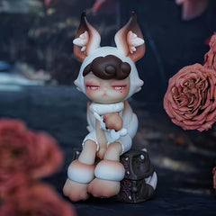 BEEMAI Aroma Princess Magic Town display pose options enhance home decor.