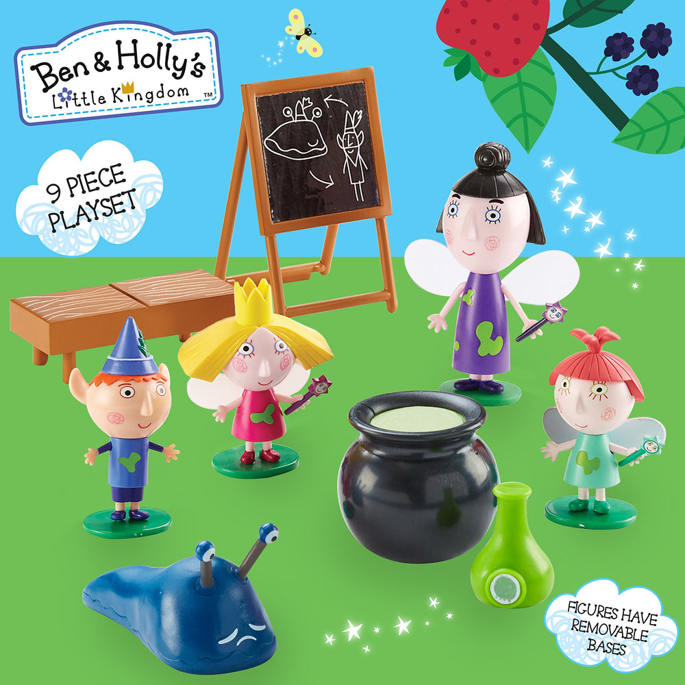 Ben & Holly Magic Potion Class: Princess Holly and Ben Elf figures for storytelling.