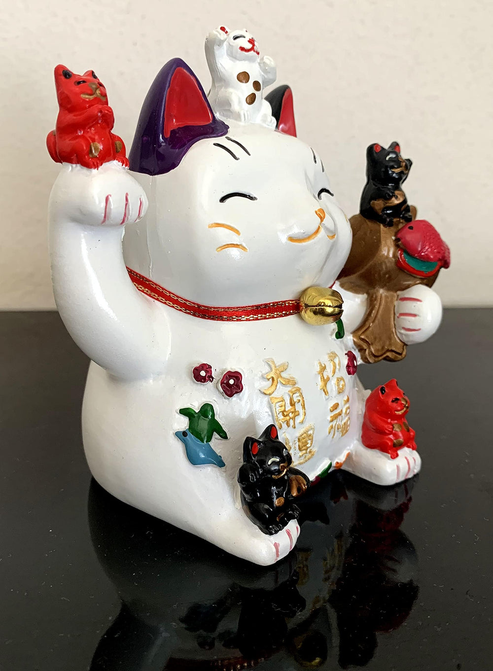 Betterdecor Maneki Neko packaging showcases a ready-to-gift presentation.