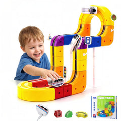 BFTDjanus 3D Infinity Track Cubes enable creative building and spatial reasoning.