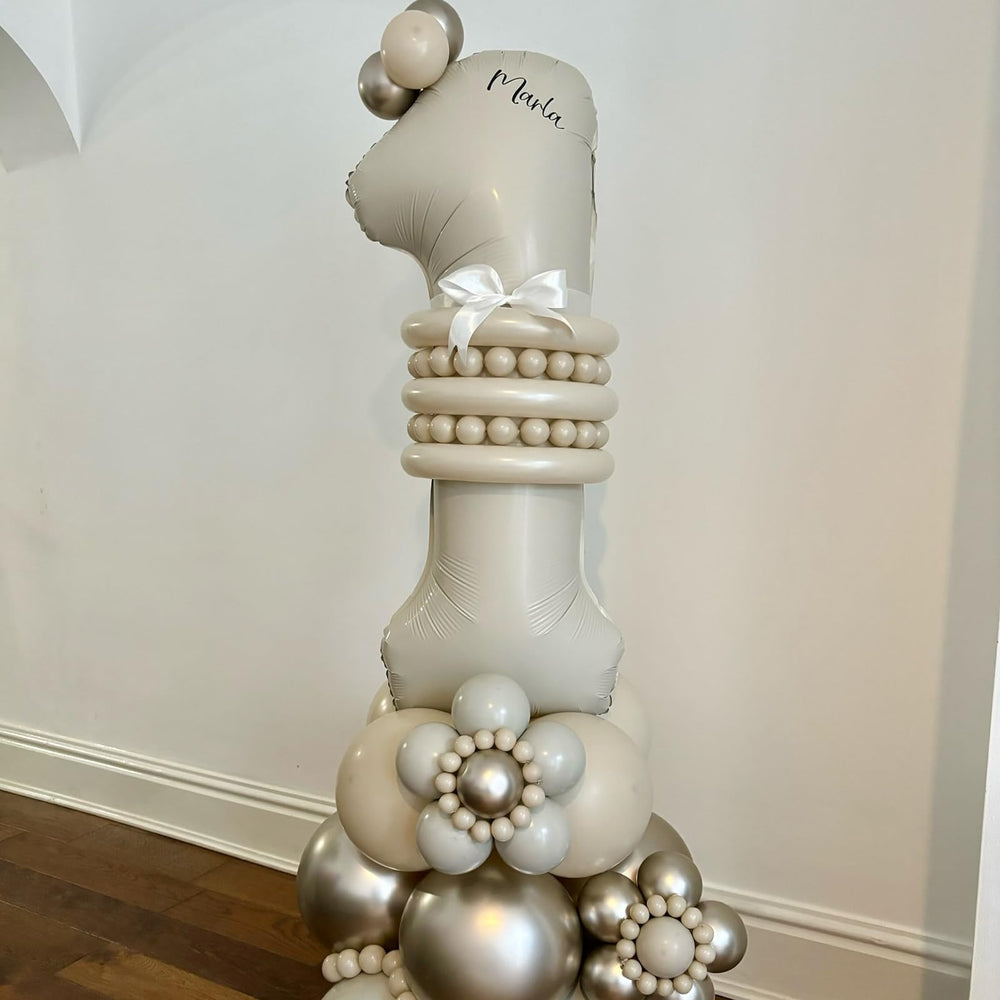 Biapian giant 40-inch decor for impressive photo moments and centerpieces.