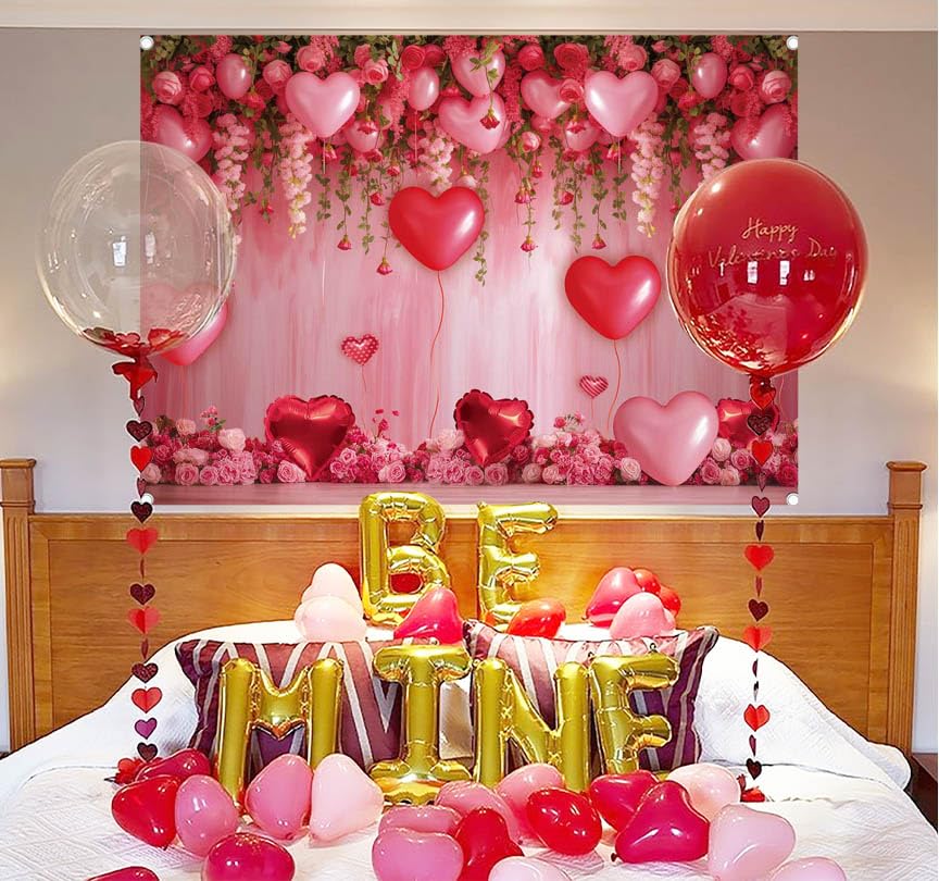 BINQOO pink heart backdrop enhances wedding and anniversary decor.