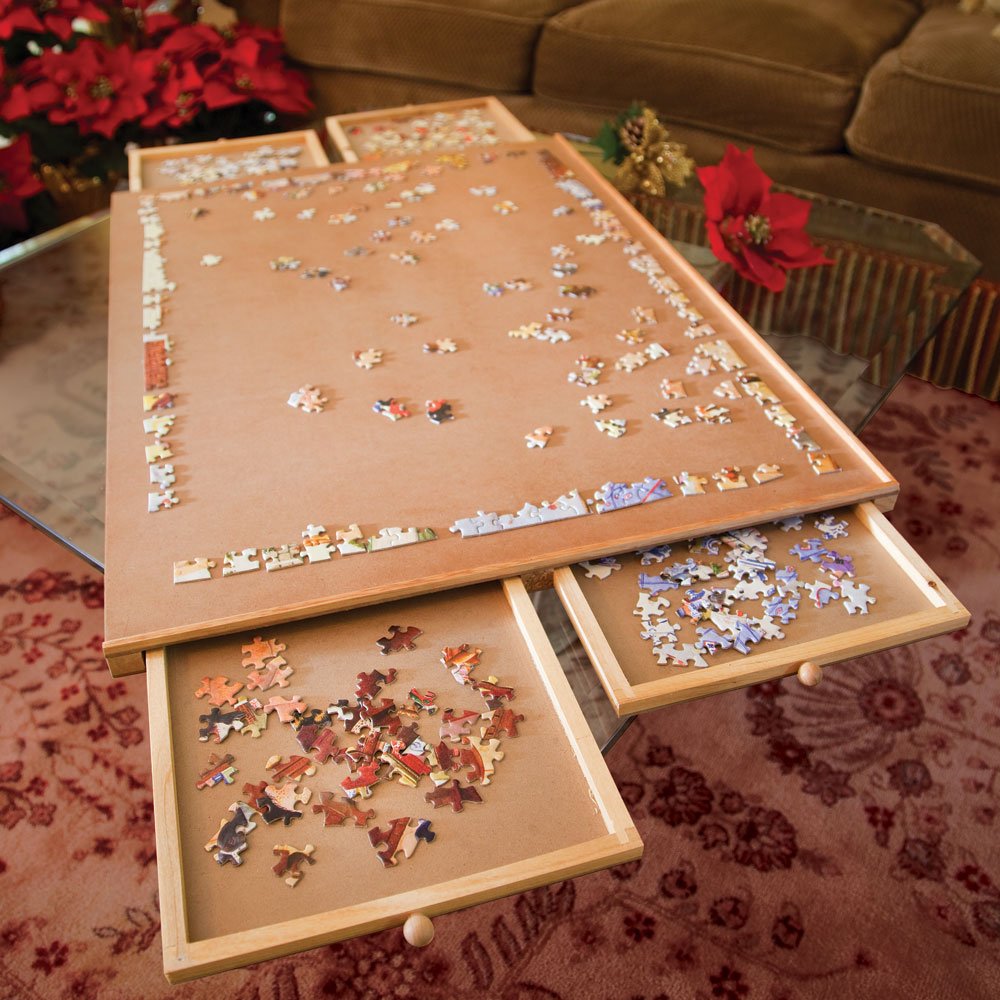 Bits and Pieces sturdy construction stands up to extended puzzling sessions.