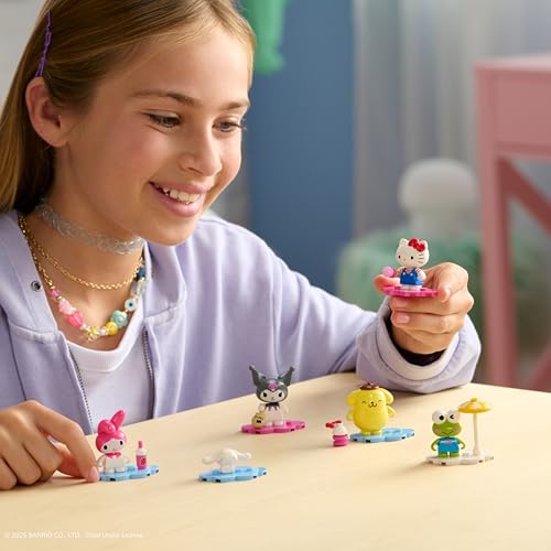 BLDR Pompompurin figure enhances collectibility and display options.