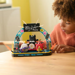BLDR Squish Tour Display connects sets for expanded, collectible layouts.