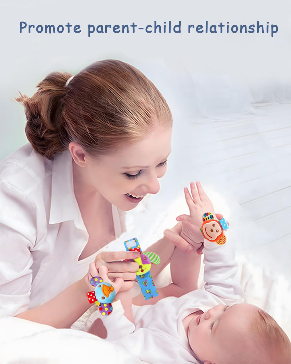 BLOOBLOOMAX wrist rattle penguin friendly form helps baby recognize shapes.