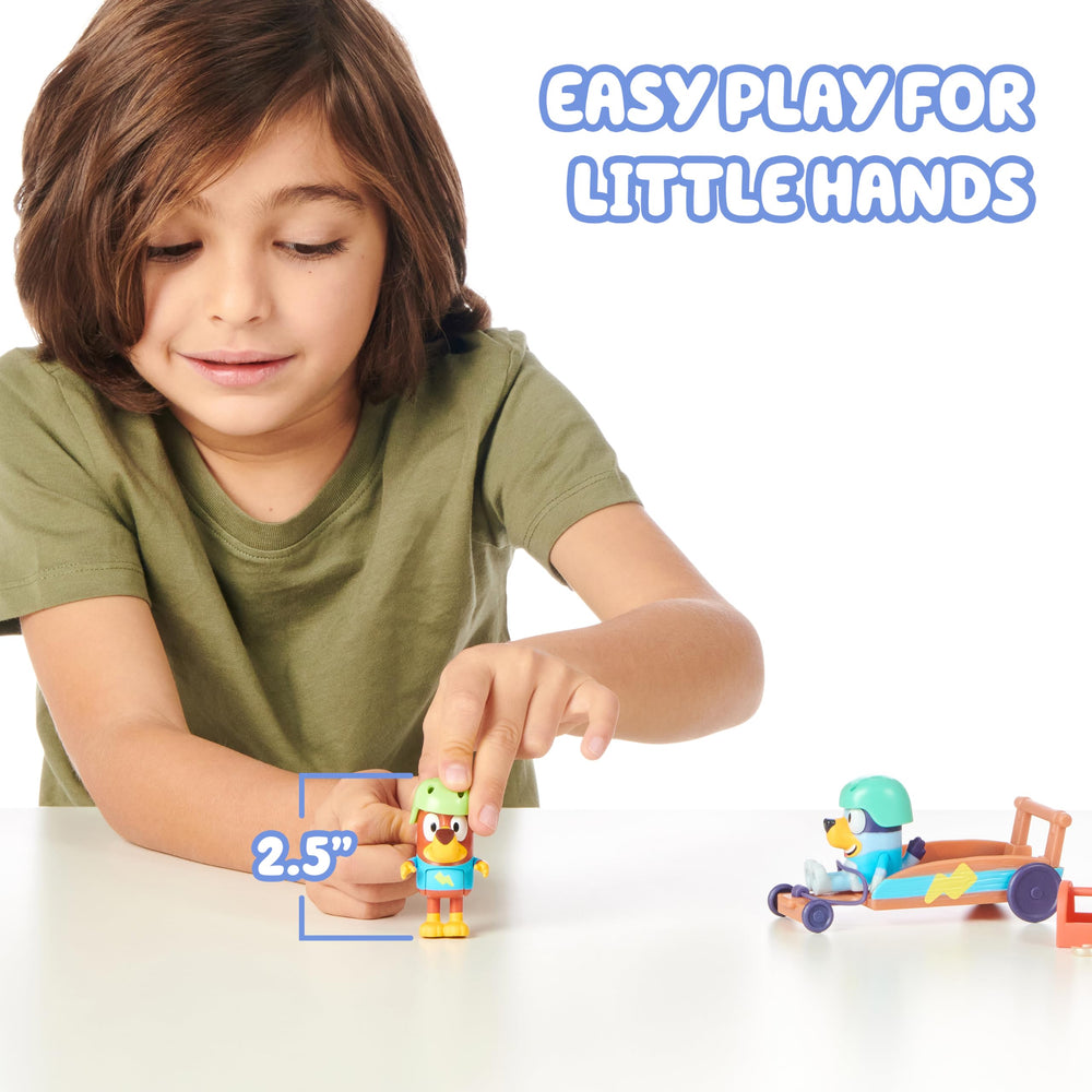Removable helmets on Bluey and Rusty figures