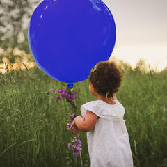 BONJLE blue balloon party setup enhances wedding and celebration visuals