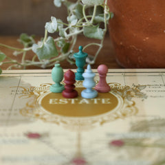 Botany board game supports 1-5 players with family-friendly, 45-90 minute sessions.