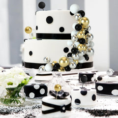 BOUBONI toppers made of foam and iron wire for sturdy decorations.