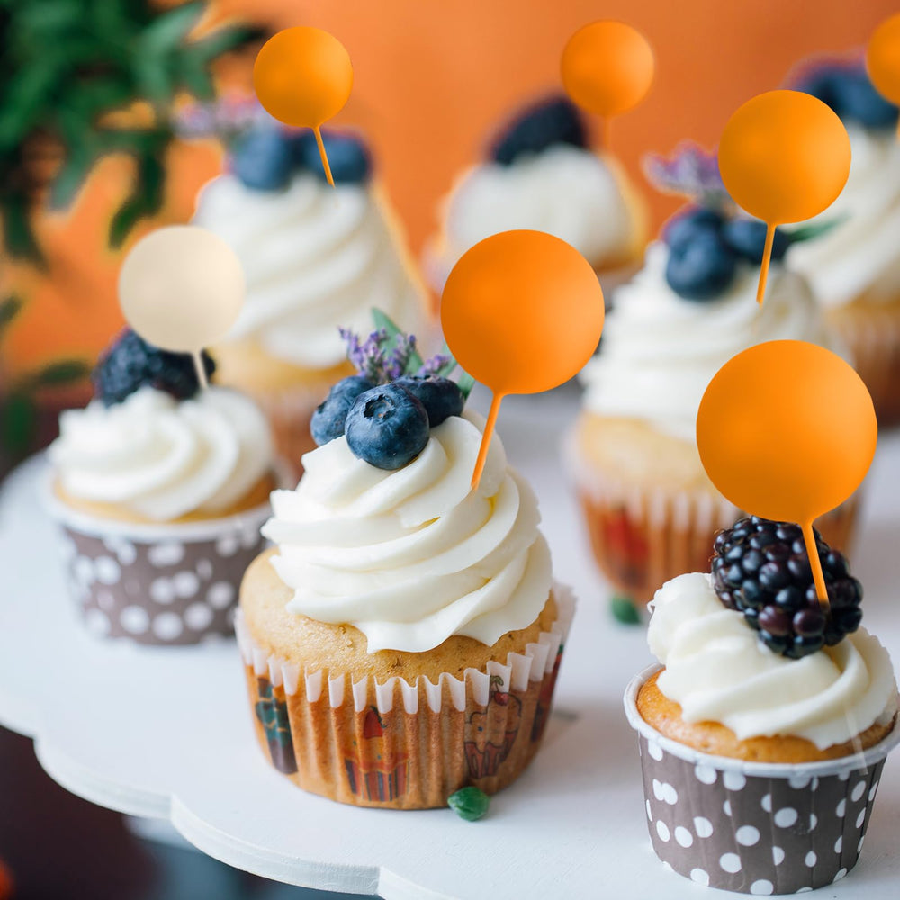 Bouiexye orange cake balls topper in 2 cm size for delicate cupcake decoration.