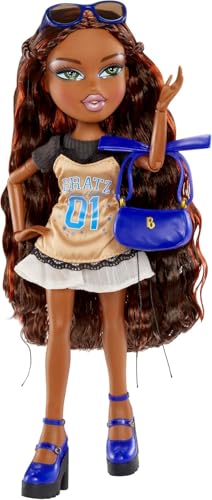 Bratz Stylin' Sasha shirt crop-ready styling detail