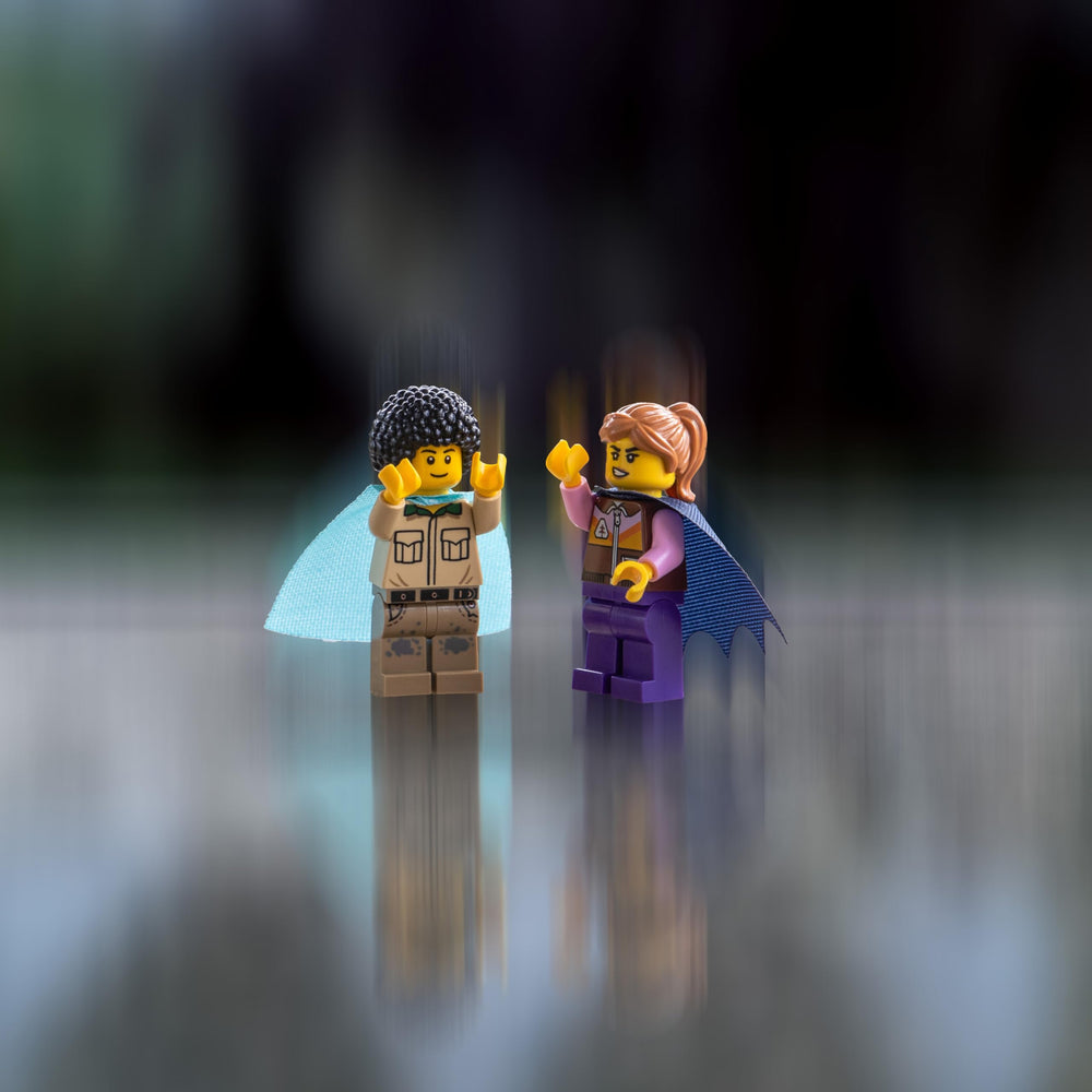 Brick Loot purple cape for minifigs offers bold contrast for standout team rosters