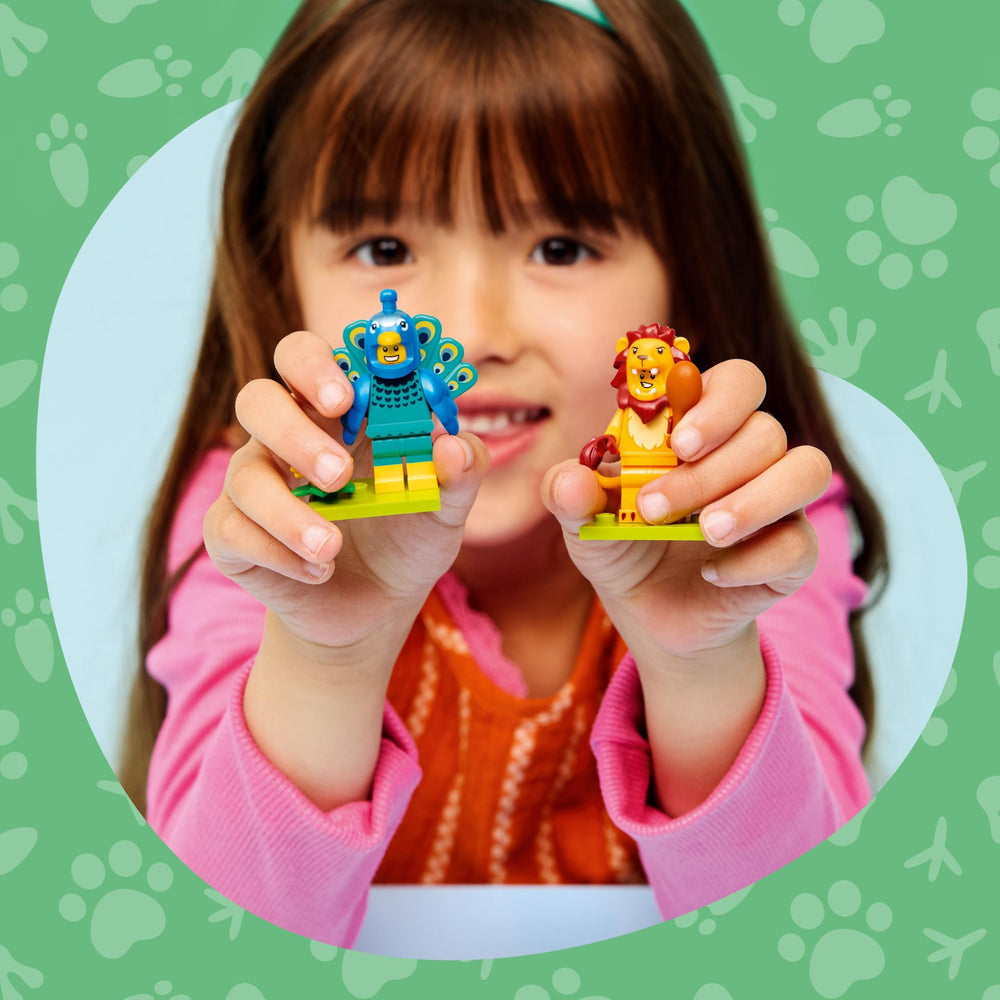 BRICK Flip lion minifigure with accessory for adventurous storytelling