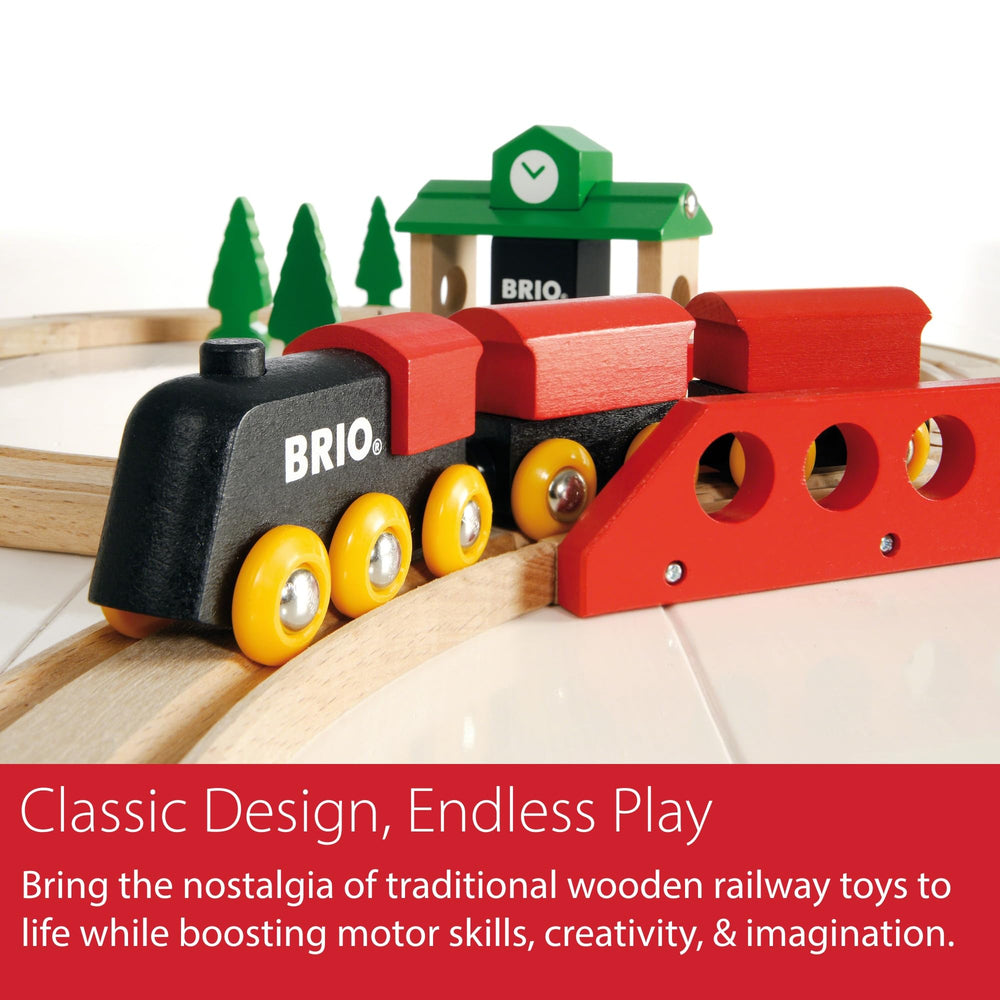 BRIO Classic Figure 8 set track sections enable easy, durable layouts