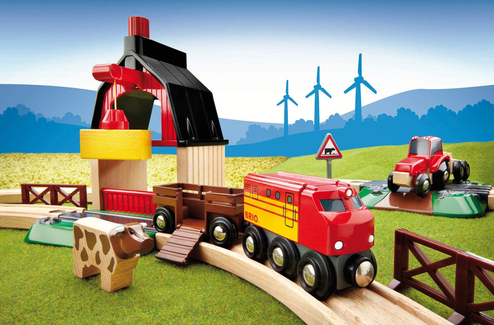 BRIO World Farm Railway Set hay bale cargo for routing between buildings