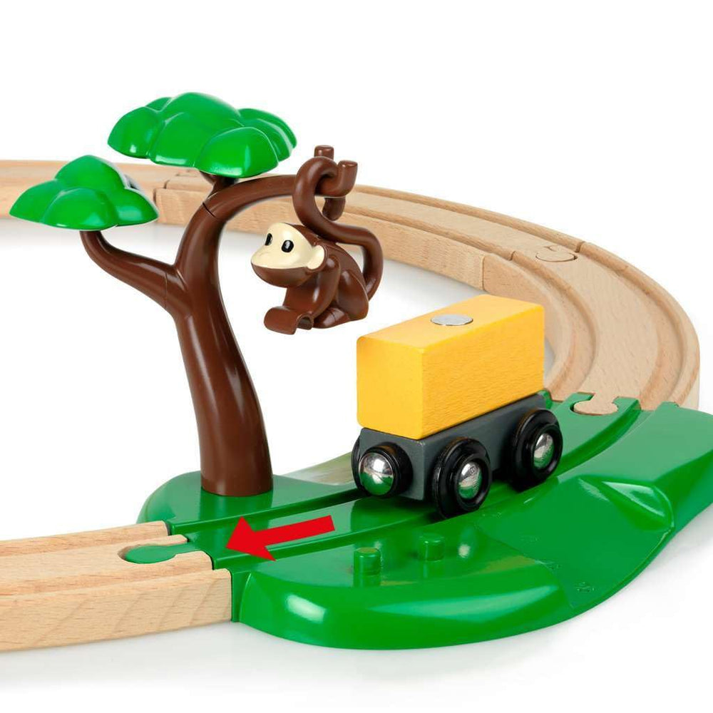 BRIO World Safari crossing-bridge for exciting train crossings.