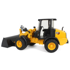 Bruder 02486 Cat Wheel Loader scale 1:16 offers true-to-life size for imaginative scenes.
