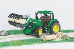 Bruder 6920 double wheels attachment enhances stability on uneven surfaces.