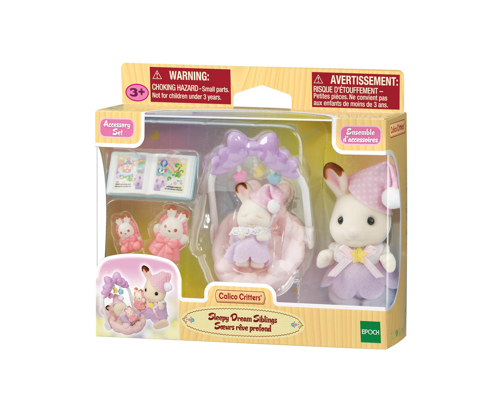 Calico Critters Sleepy Dream Siblings: Puppet on the girl's hand for interactive storytelling.