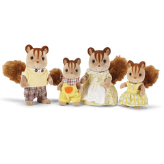 Calico Critters Walnut Squirrel Family: Savannah fashion moment for imaginative play