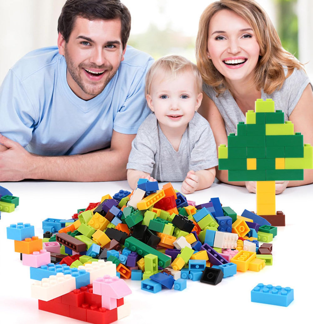 Carlerait gift-ready brick set makes a delightful present for curious kids.