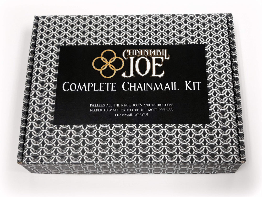 Tutorial book showing 20 weaves for guided learning with Chainmail Joe.