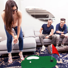 CHUNNIN compact golf decor set fits home or office display spaces