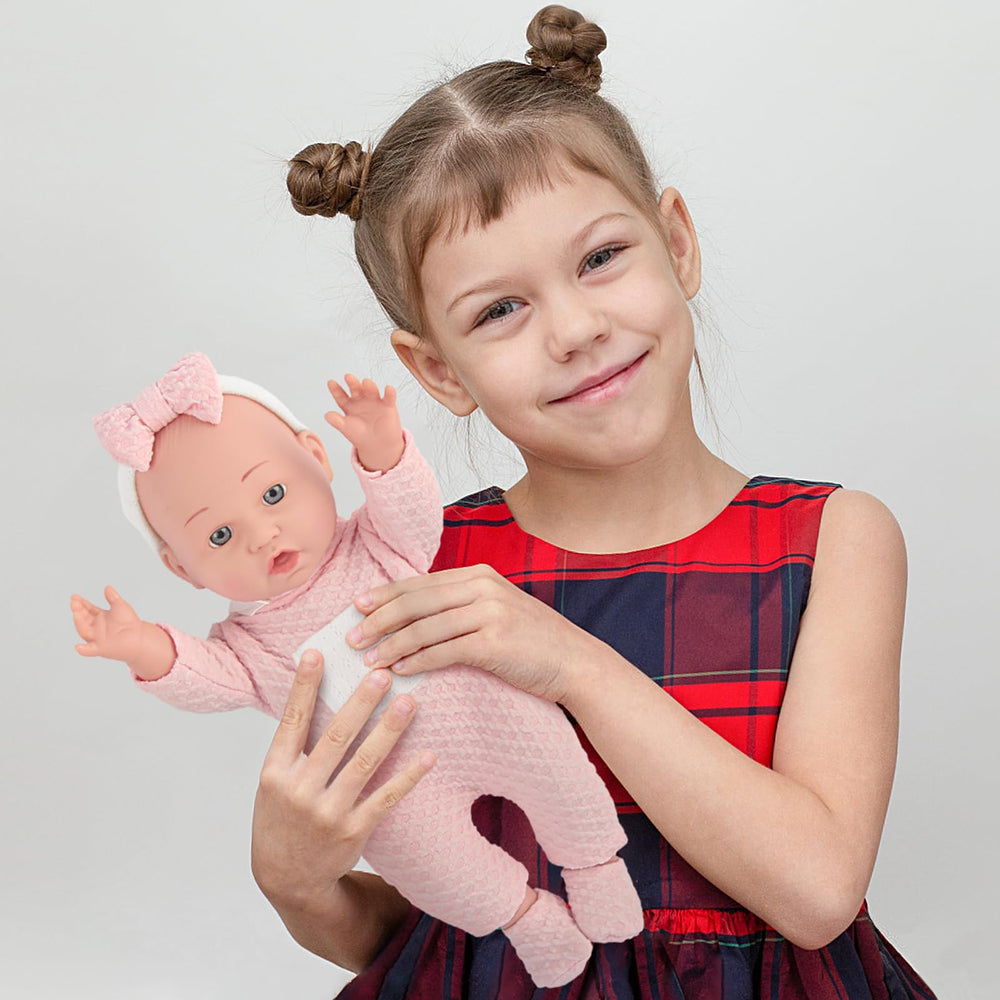 Chyyeerkidd dainty fingers and toes for detailed pretend care.