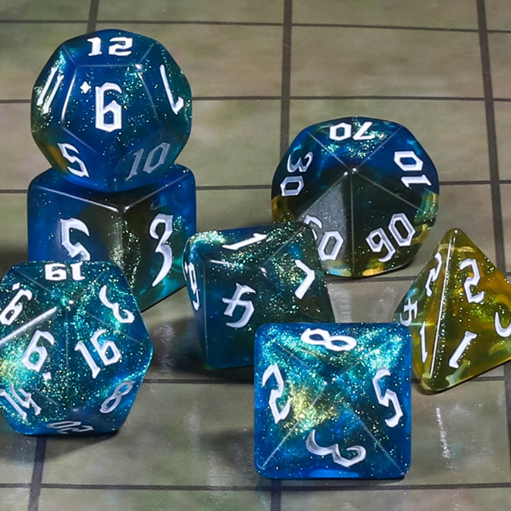 Close-up of readable numbers on CiaraQ dice for easy recognition during fast game turns