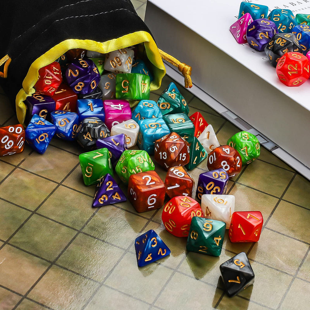 CiaraQ polyhedral d12 dice with sharp engraving for accuracy.