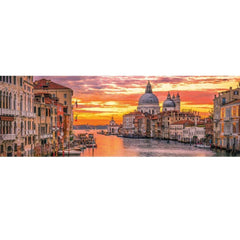 Clementoni High-Quality Collection Panorama puzzle highlighting precise cuts for satisfying assembly.