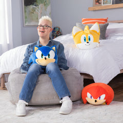Sonic the Hedgehog plush suitable for ages 3 and up.