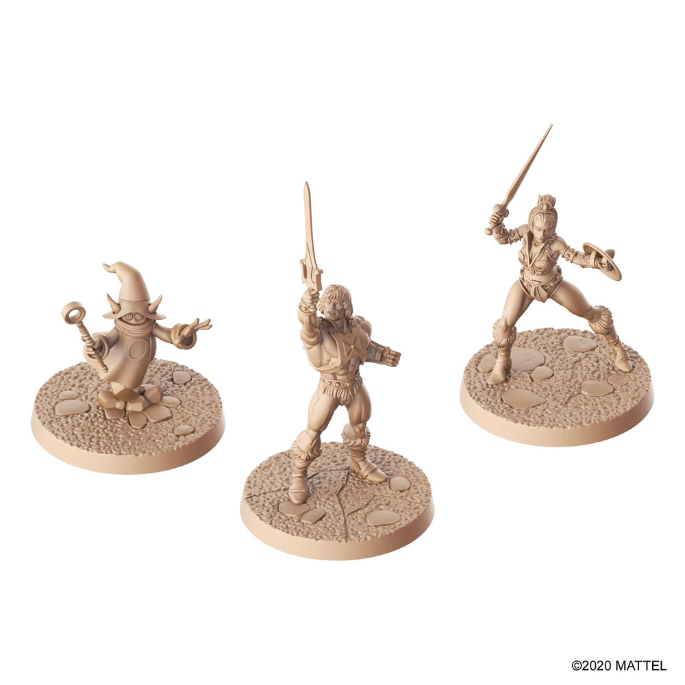 CMON Masters of the Universe Teela miniature in bold combat stance