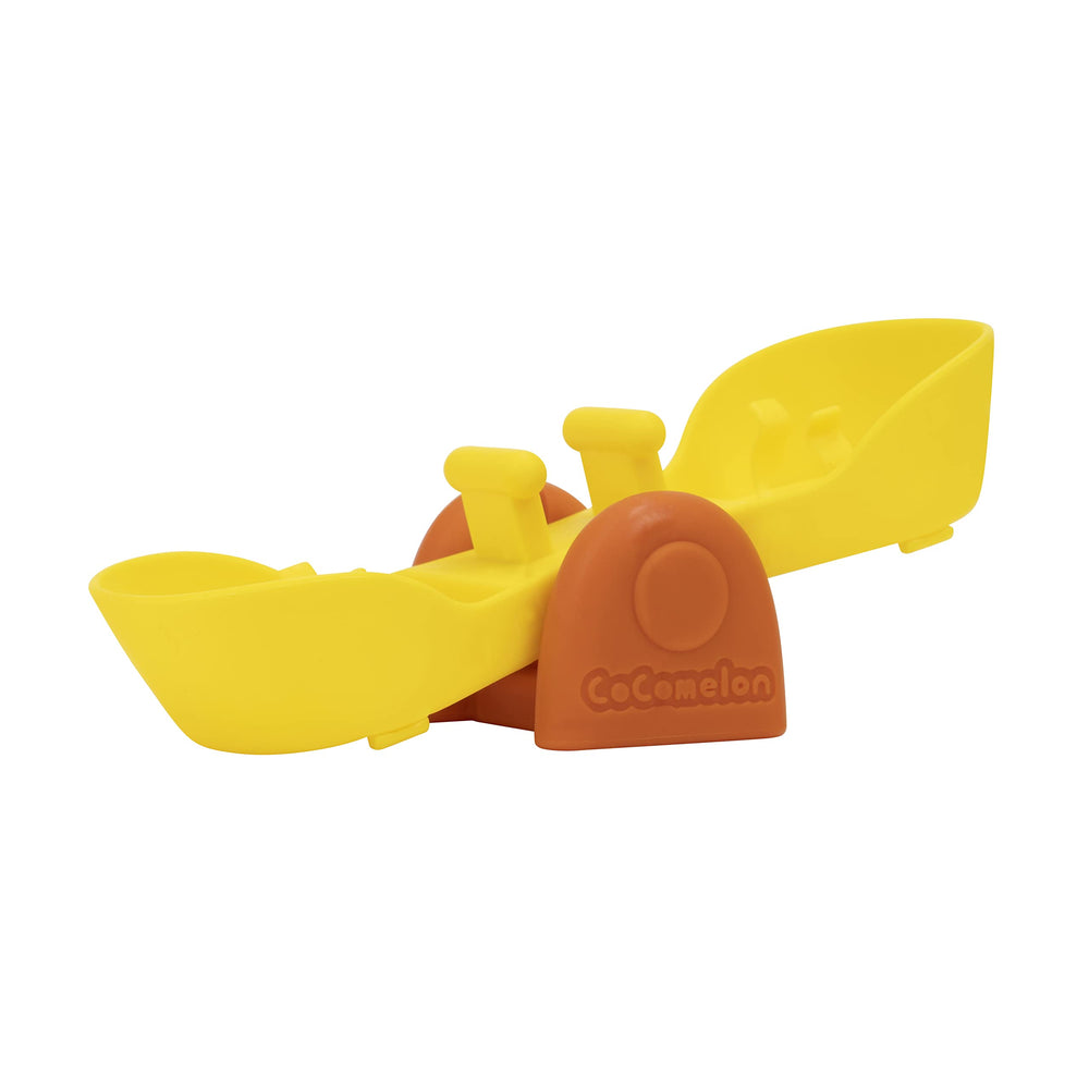 CoComelon Deluxe Clubhouse fridge-sink expands pretend kitchen activities.