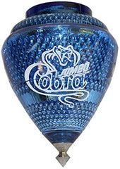 Cometa compact size trompo fits small hands for easy grip.