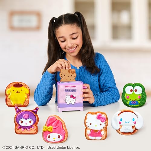 Cookeez Makery Toasty Treatz plush-pop reveals a squishy scented friend.
