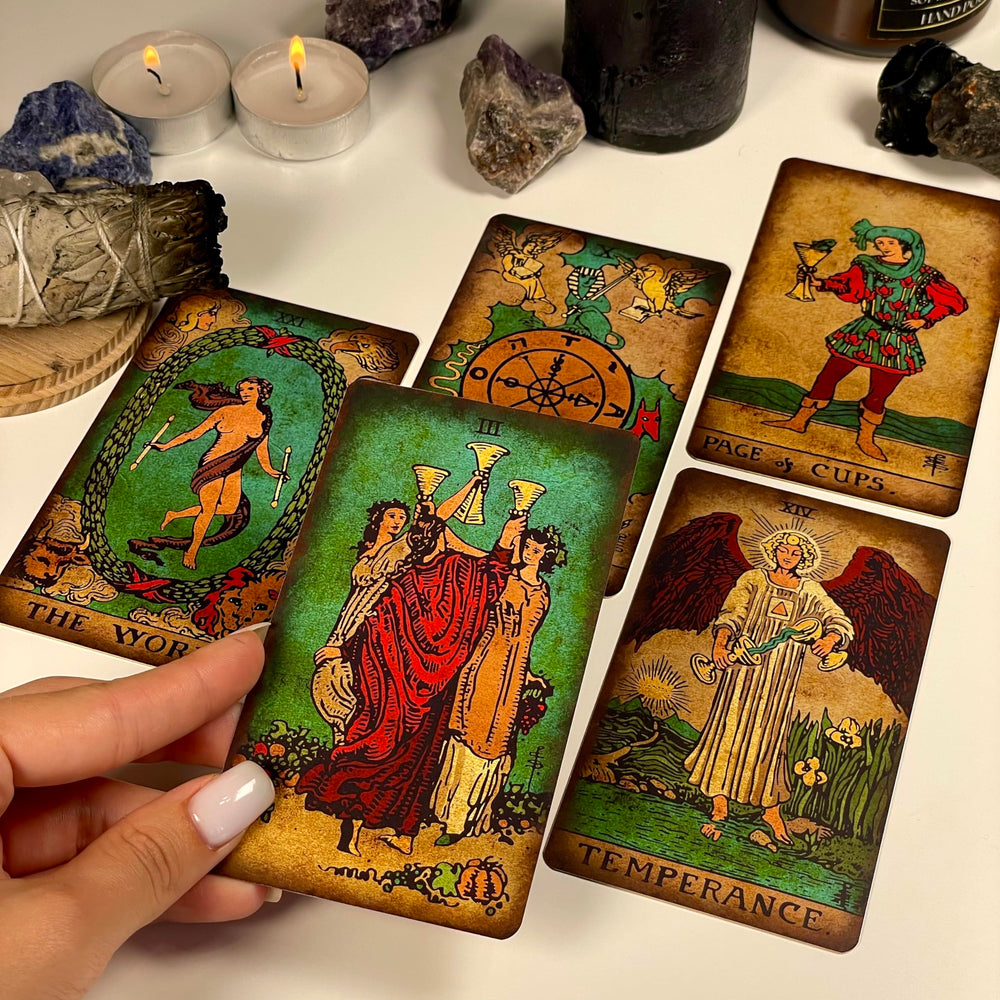 CRAFTERIAN Bright Tarot compact box provides secure storage and gifting