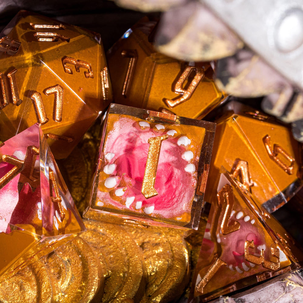 CRITALLIC sharp-edge dice close-up highlighting precise edges for smooth rolls.