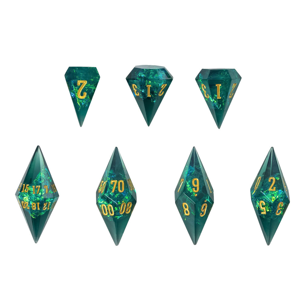 CRITALLIC Diamond DND dice set green facets for precise, smooth rolls.