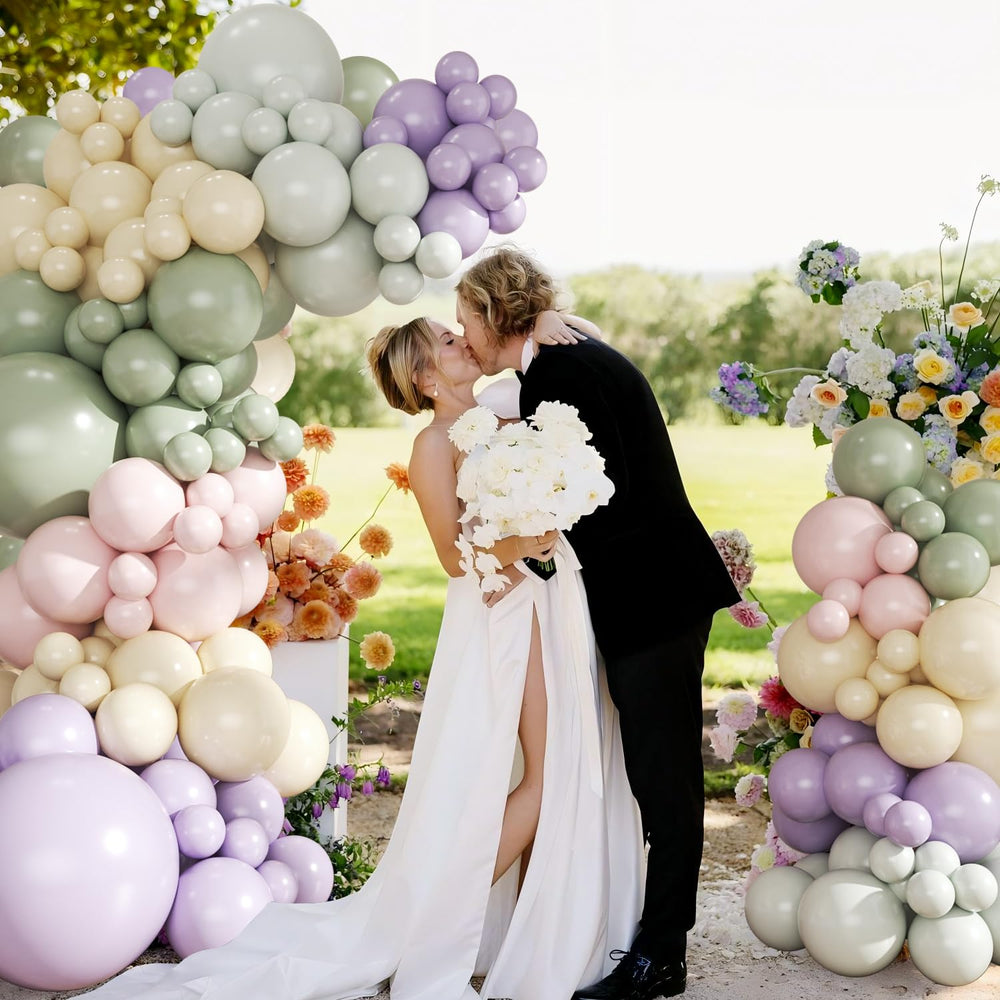 Crossfingers assembled balloon arch showcasing a full wildflower-inspired setup