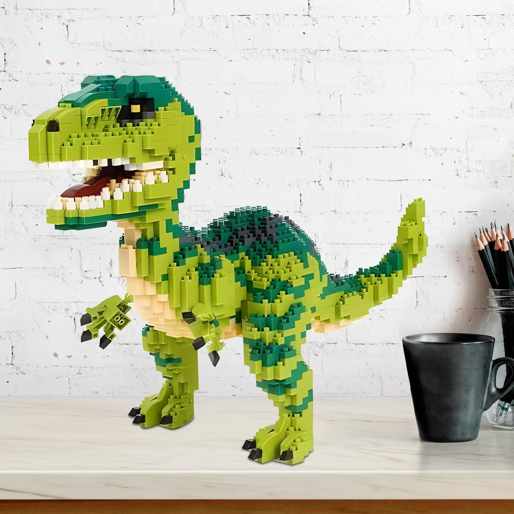 CSNRHG Velociraptor buckle design highlights stable, easy assembly