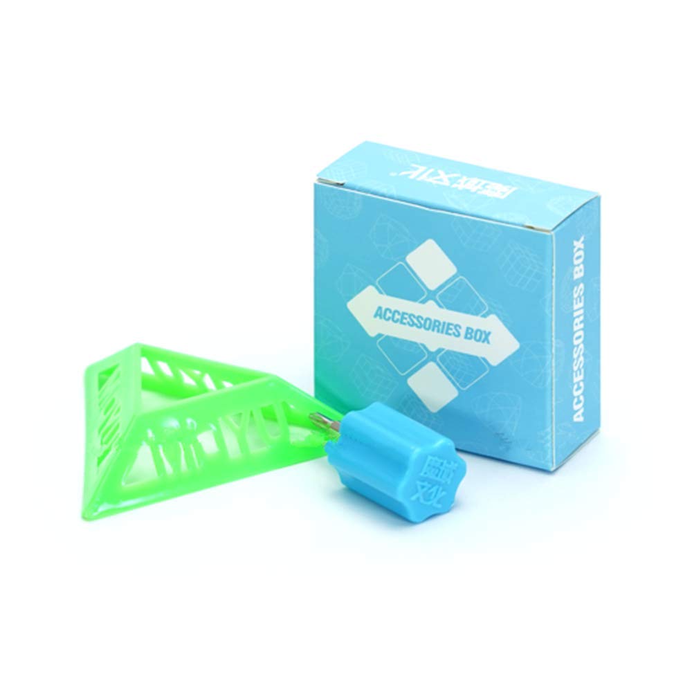 CuberSpeed MeiLong 2x2 M magnetic mechanism close-up showing magnetic balance