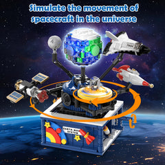 CUBIMANA Earth and Moon orbit model demonstrates rotating motion during playtime.