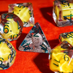 Cusdie 7-Die DND dice set, D10 yellow chicken, eye catching design for RPG sessions