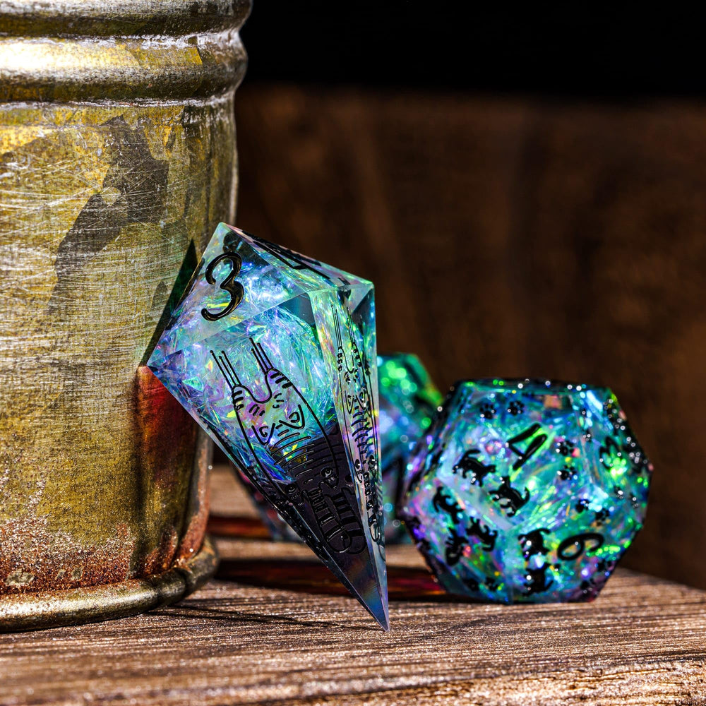 Cusdie cat-pattern dice showcase charming feline art for collectors.