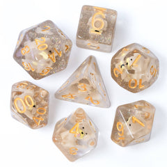 Cusdie seven-piece set ideal for RPG sessions and campaigns.